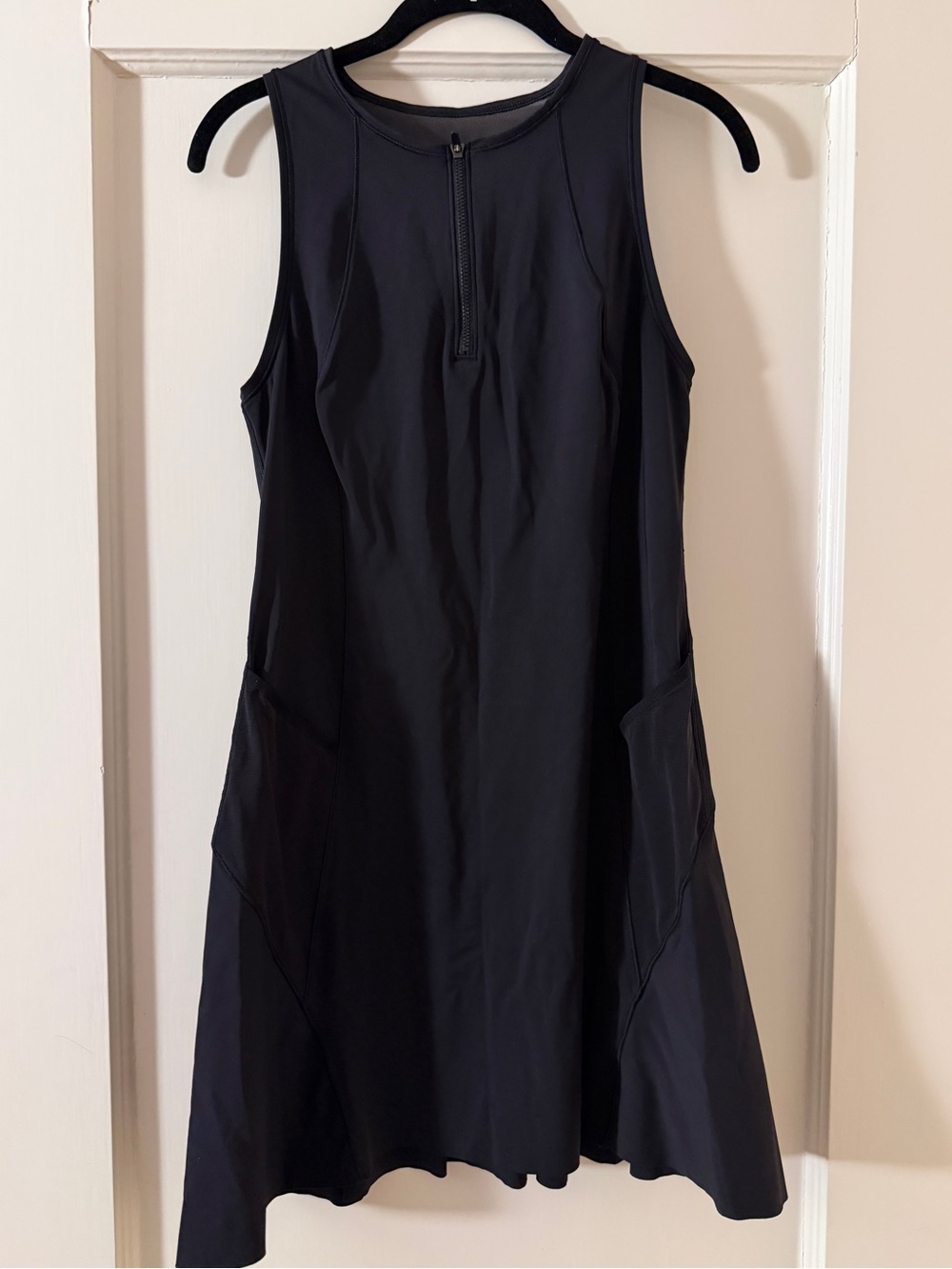 Athleta Ace Tennis Dress Black Size Medium
